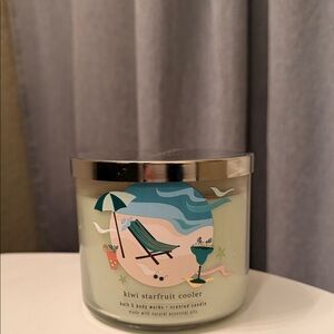 Bath & Body Works Kiwi Starfruit Cooler Candle